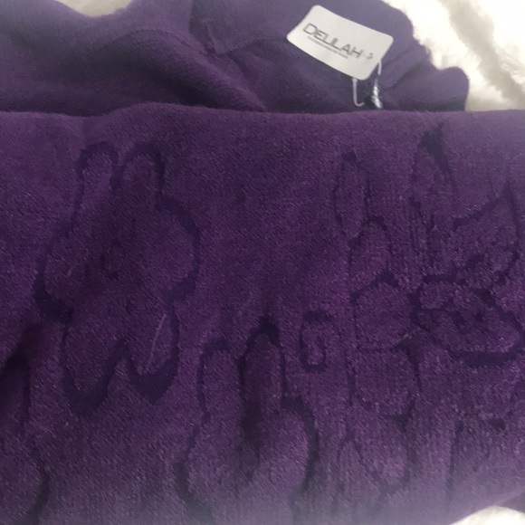“DELILAH” “NWT” Purple Ladies Wrap. - Picture 8 of 8